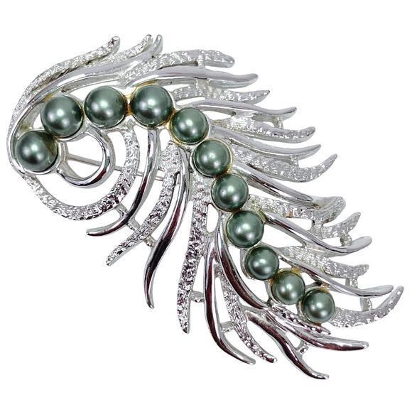 VTG Signed Sarah Coventry 60s Silver Tone Feather Brooch Green Faux Pearls - Picture 1 of 14